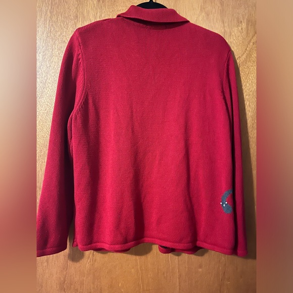 Sweater - Picture 5 of 5